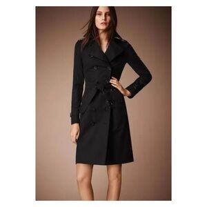 Burberry Heritage Sandringham Trench in Black